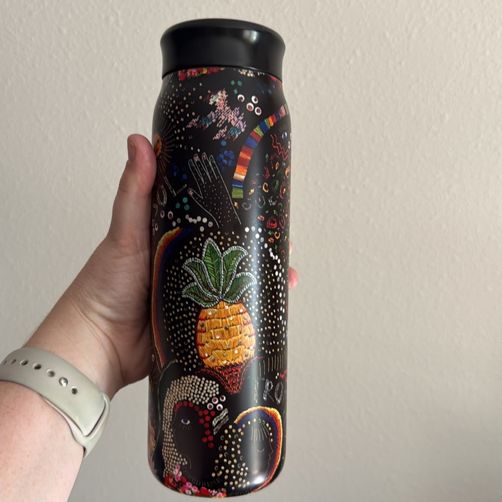 Farm Rio + Starbucks Black Water Bottle Vacuum Insulated 20 oz NWT - Picture 3 of 6